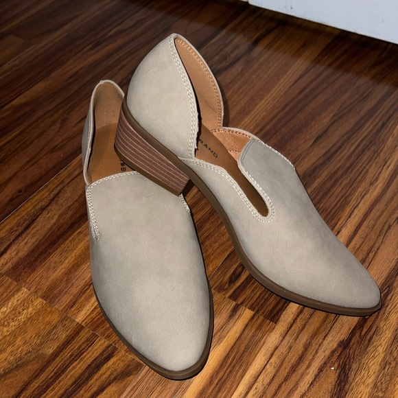 Lucky Brand Shoes - Lucky Brand Suede Woman’s 6.5 NWOT
